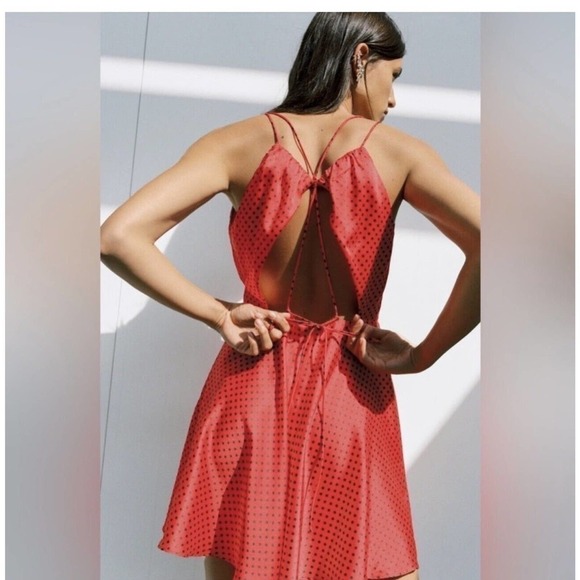 ZARA RED BLACK SPOTTED POLKA DOT SATIN TIE BACK SKATER A LINE TEA DRESS SIZE S - Picture 10 of 11